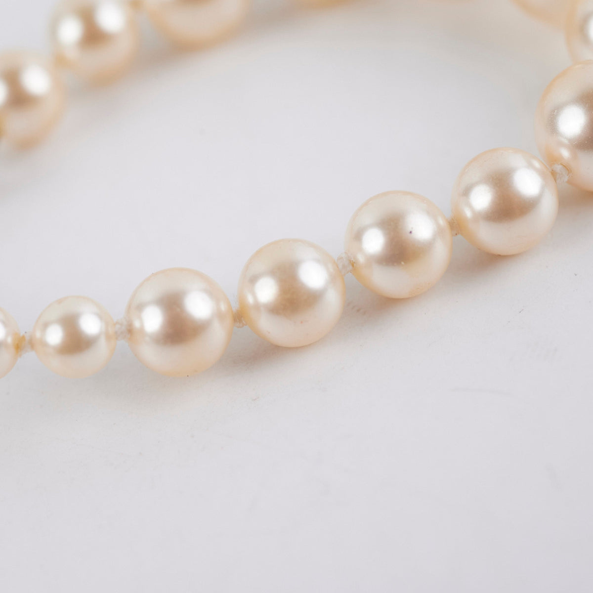 Chanel CC Logo Pearl Bracelet - photo 5