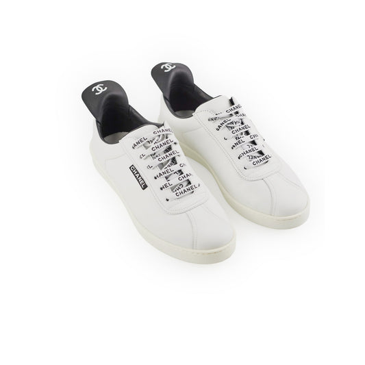 Chanel Laceup Sneakers White Size 40 - photo 1