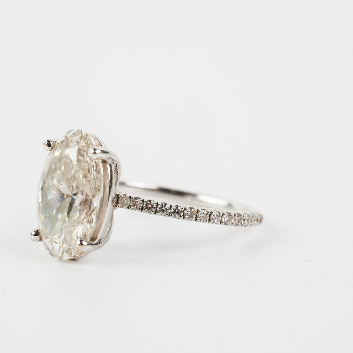 4.05 Labgrown Oval Diamond Ring - photo 6