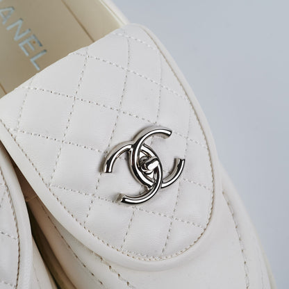 Chanel White 39.5 Logo Loafers - photo 4