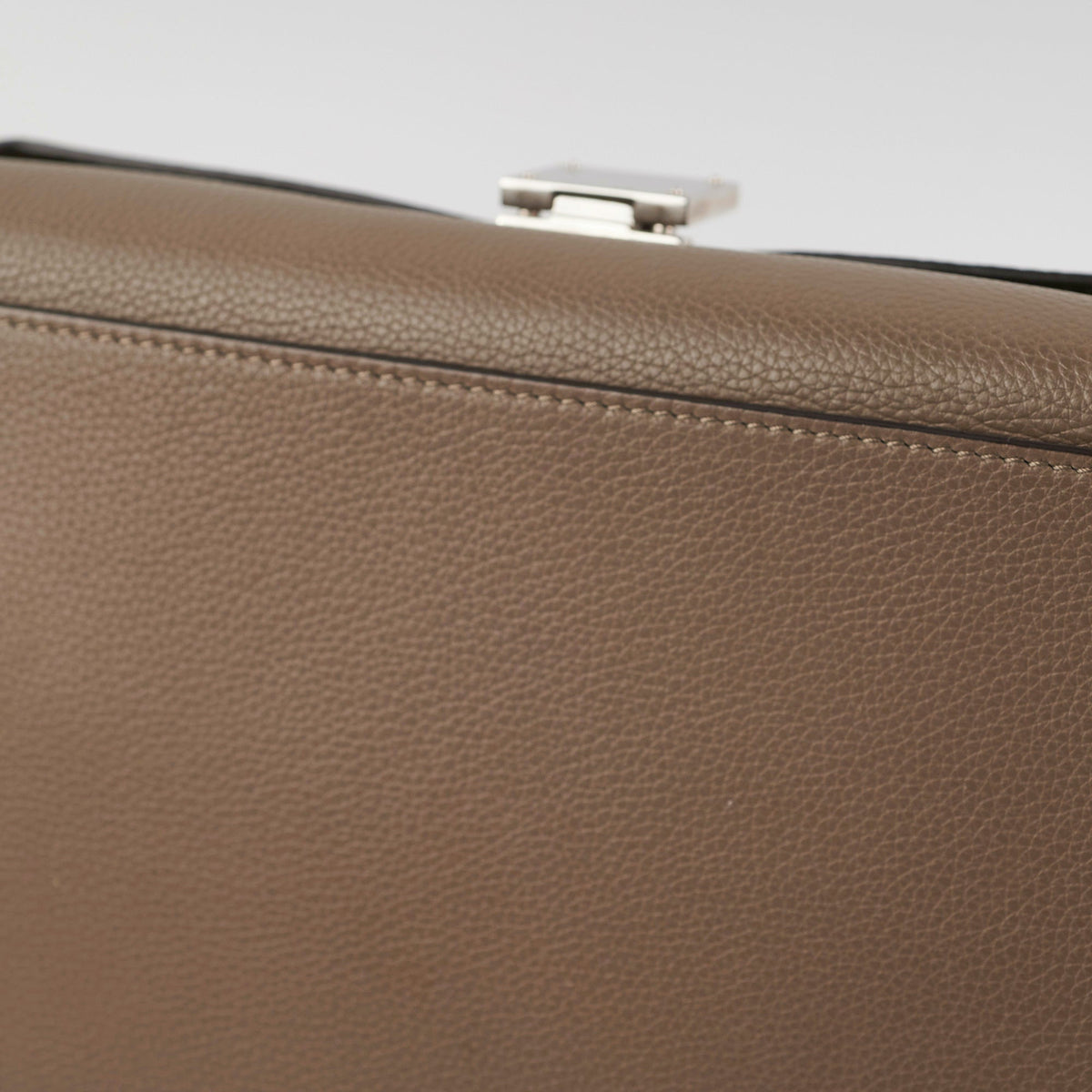 Celine Trapeze Bag Medium - photo 14