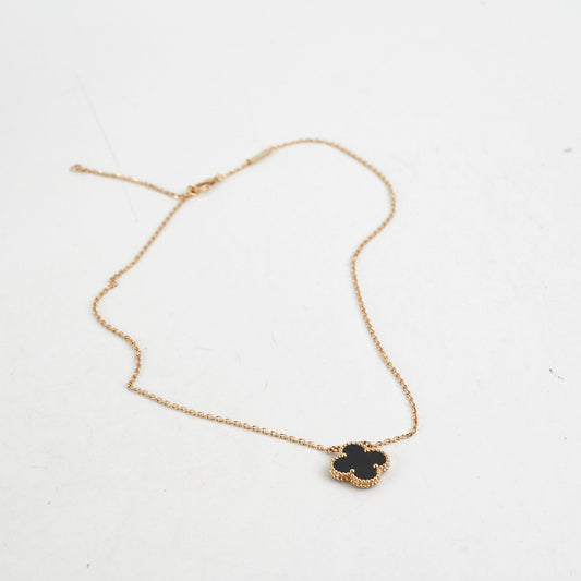 Van Cleef and Arpels Vintage Alhambra Onyx Necklace -2021 - photo 2