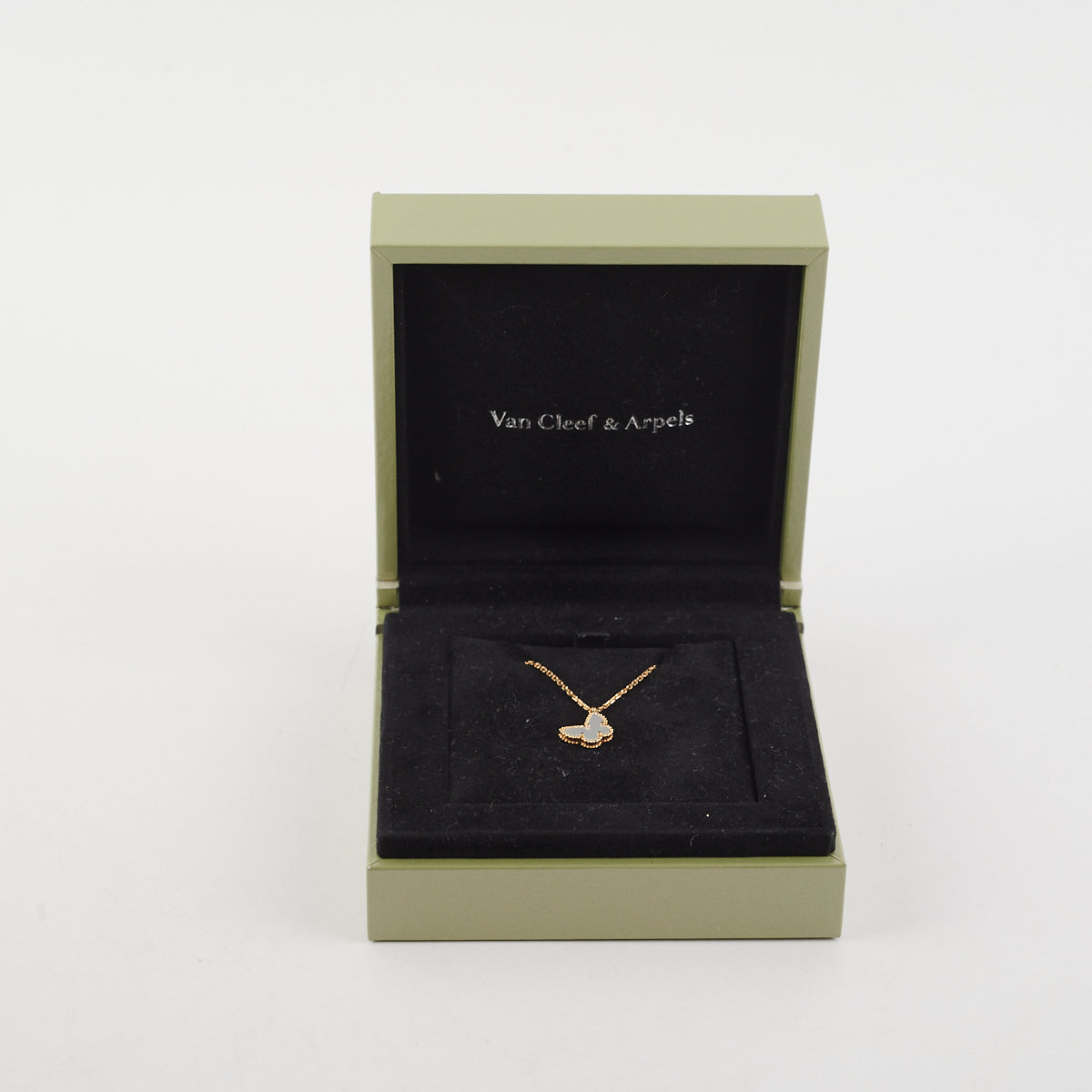Van Cleef & Arpels Butterfly Mother of Pearl Necklace 2013 - photo 2