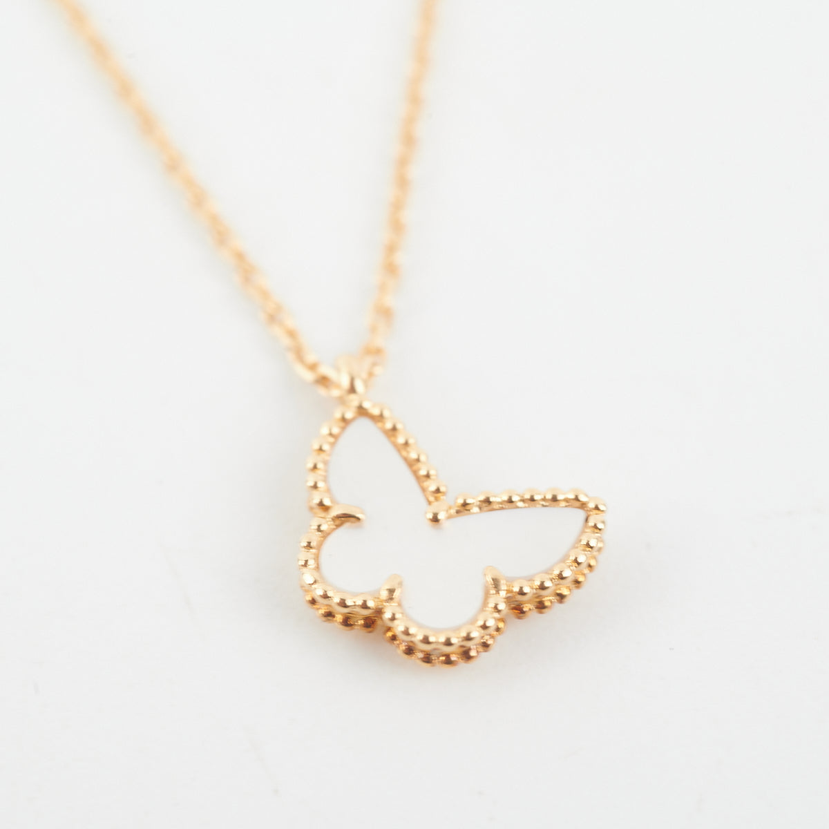Van Cleef & Arpels Butterfly Mother of Pearl Necklace 2013 - photo 4