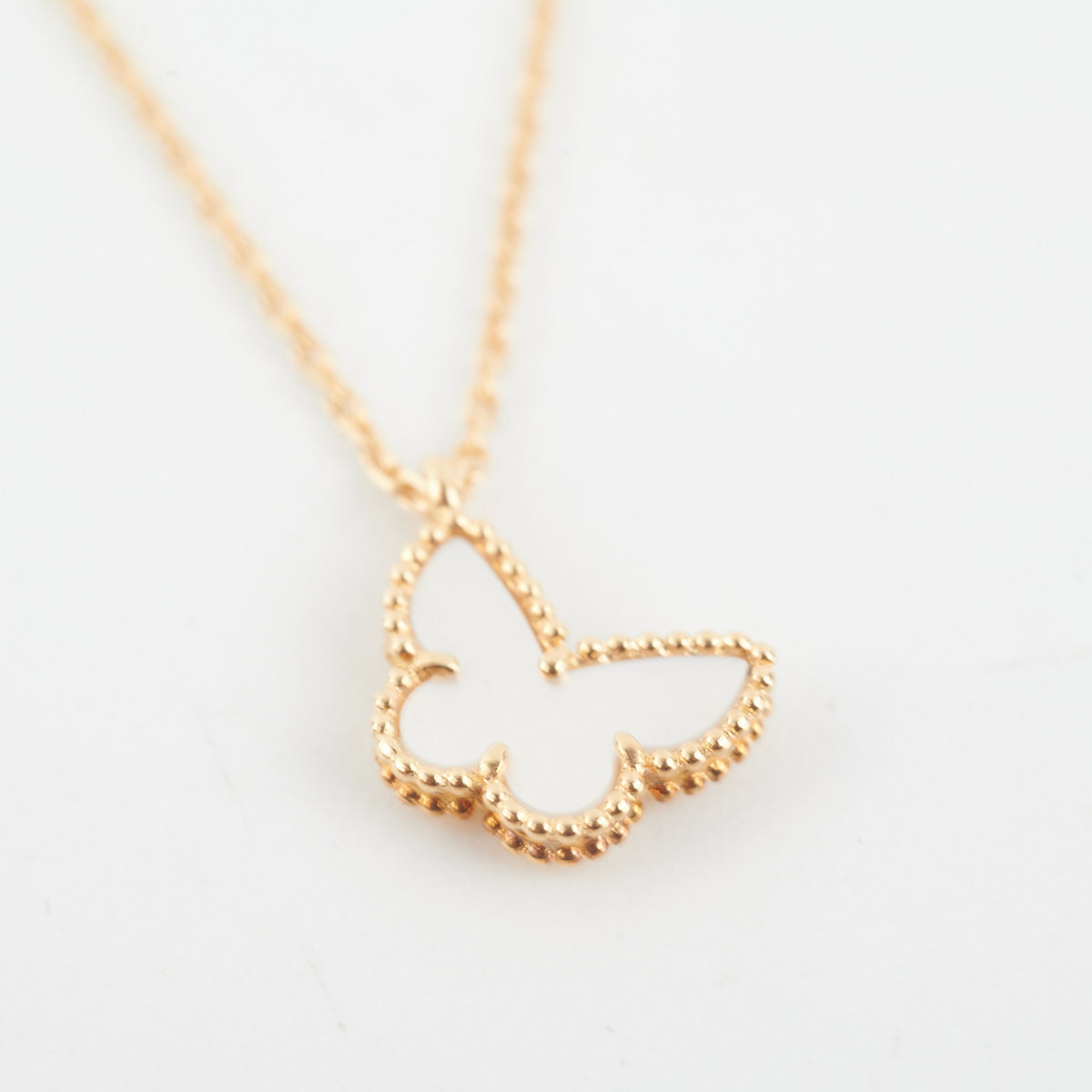 Van Cleef & Arpels Butterfly Mother of Pearl Necklace 2013 - photo 5
