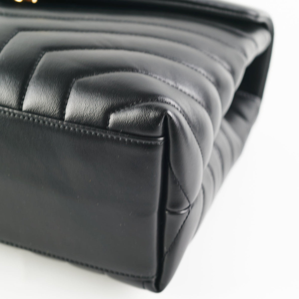 Saint Laurent Loulou Medium Black - photo 10