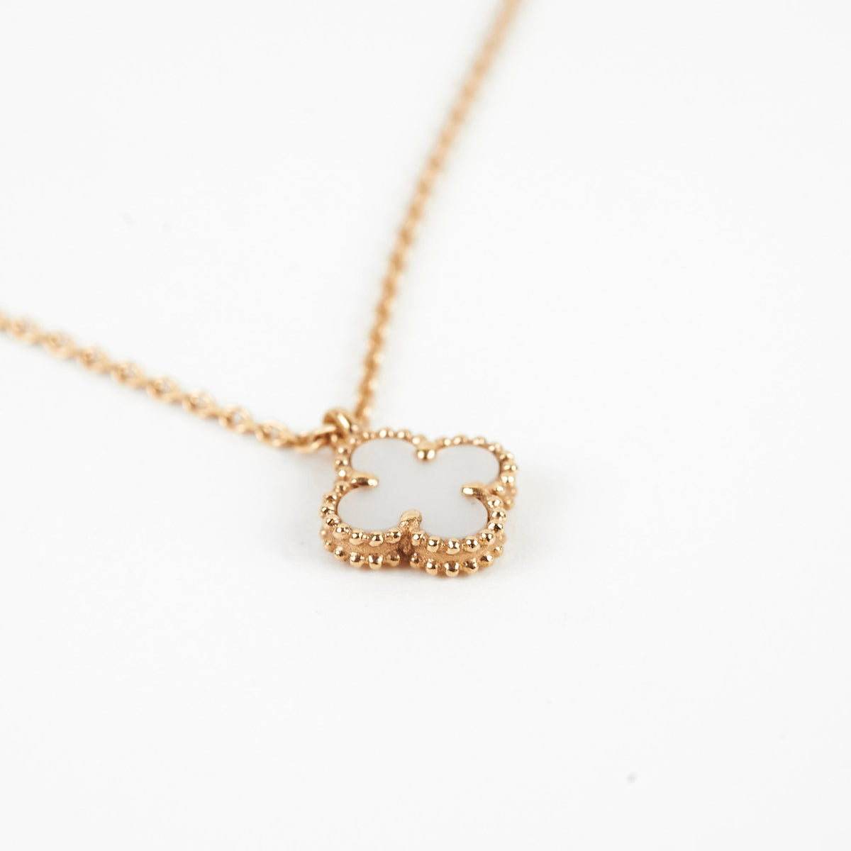 Van Cleef and Arpels Sweet Alhambra Mother of Pearl MOP Necklace - photo 4