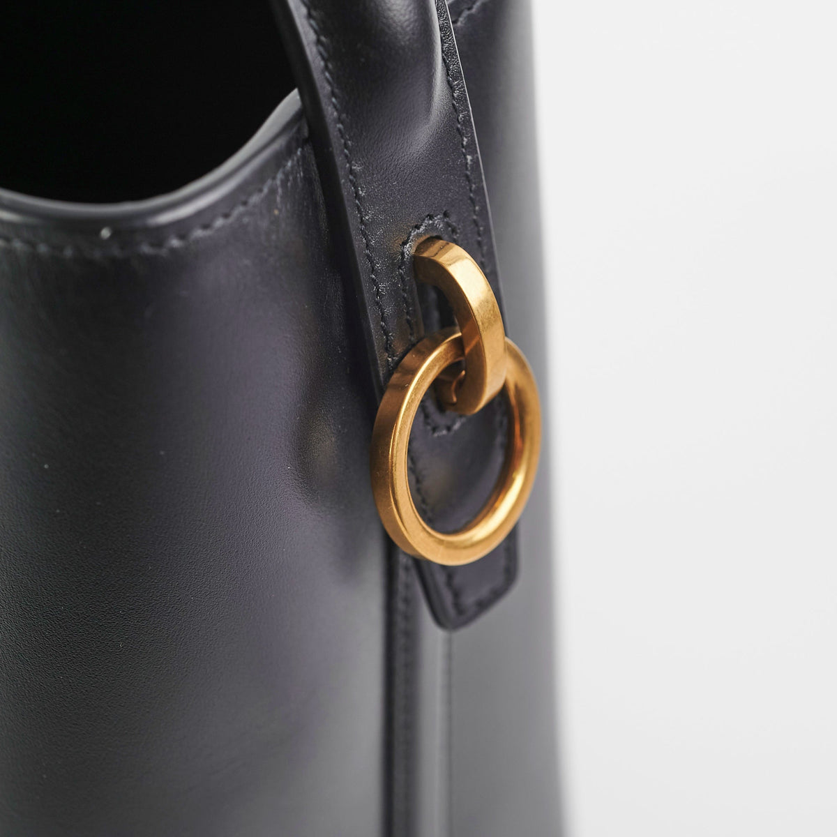 Saint Laurent 37 Small Black Bucket Bag - photo 10