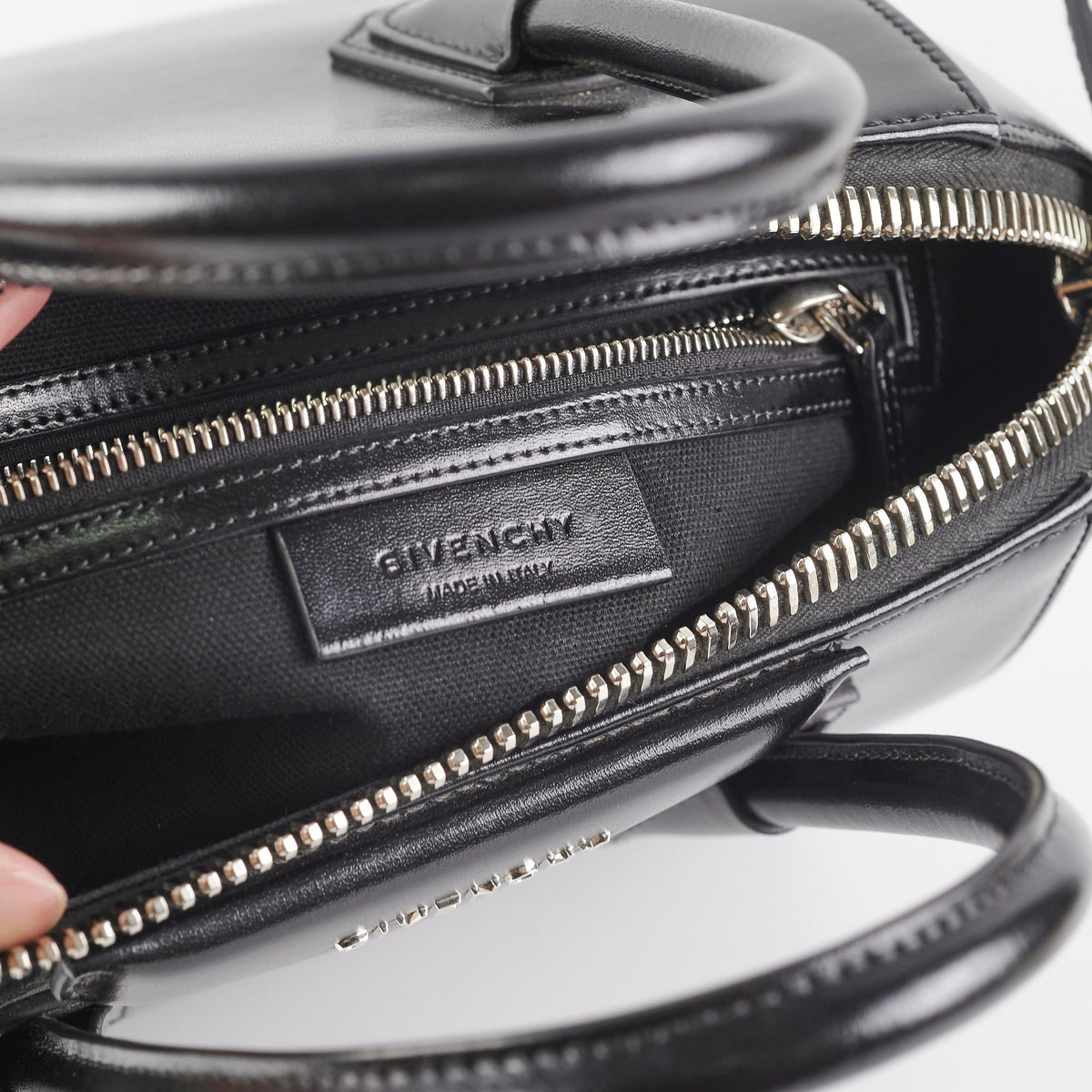 Givenchy Antigona Small Shiny Black Bag - photo 5