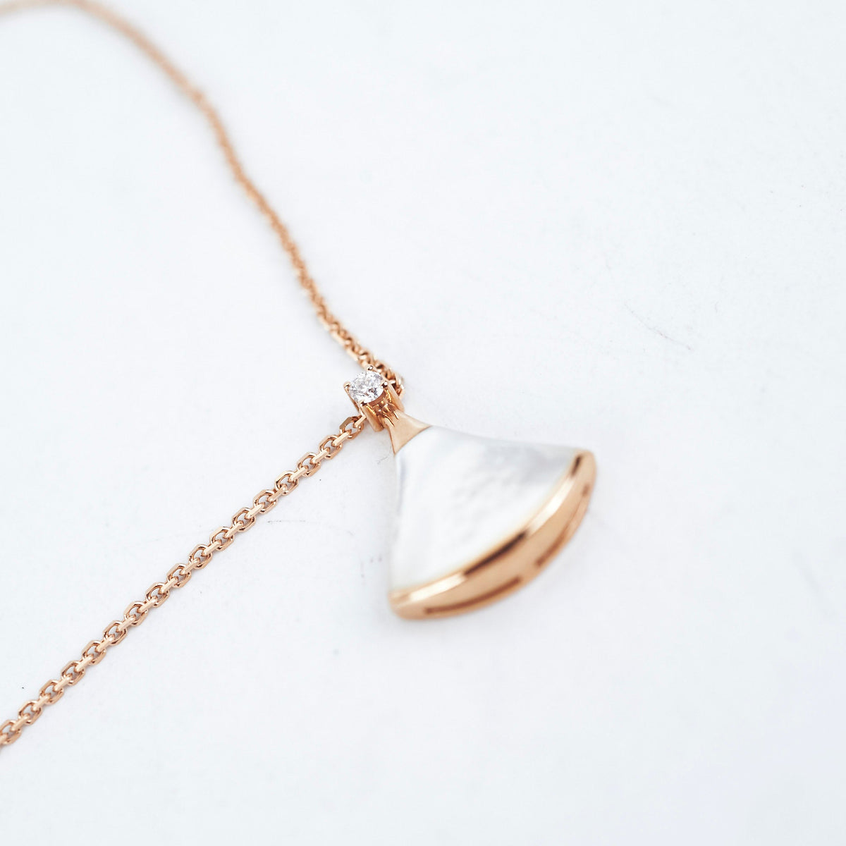 Bvlgari Divas' Dream Mother of Pearl Necklace - photo 4