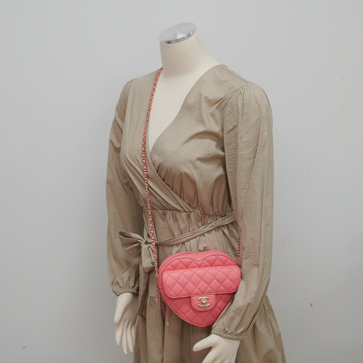 Chanel Heart Bag Large Lambskin Pink (Microchipped) - photo 11