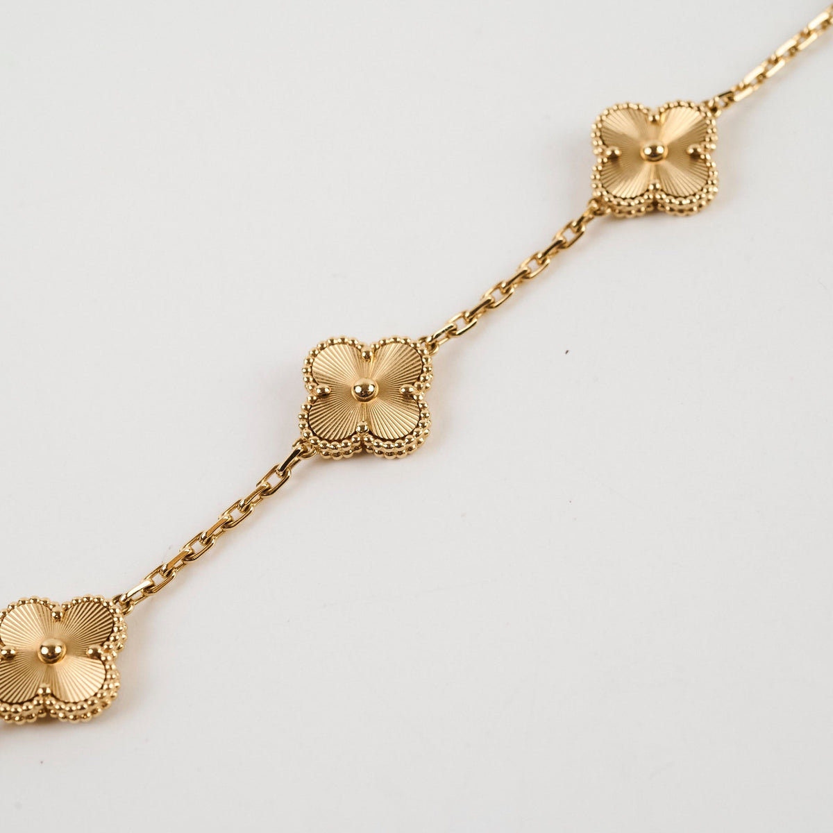 Van Cleef & Arpels Vintage Alhambra Yellow Gold Guilloche 5 Motifs Bracelet - photo 3