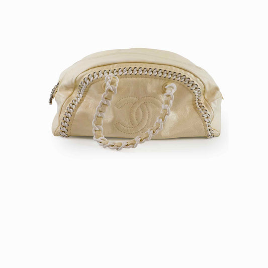 Chanel Luxe Ligne Bowler Bag Patent Ivory - photo 1