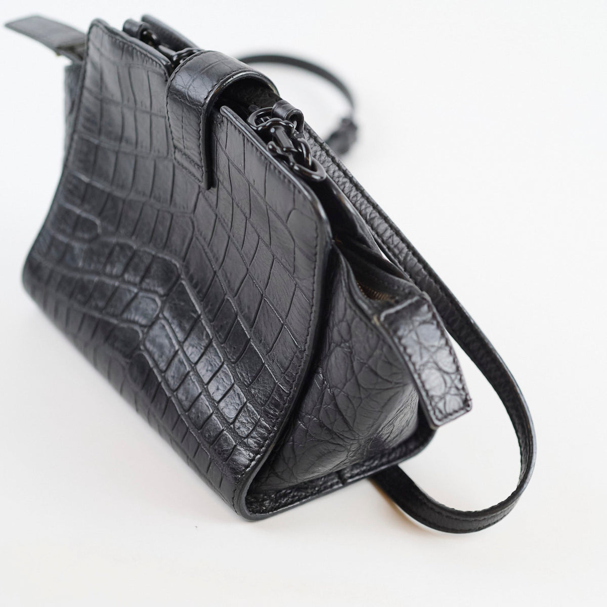 Saint Laurent Toy Cabas Croc Emboss Black - photo 4