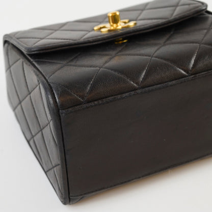 Chanel Vintage Black Square Flap - photo 5
