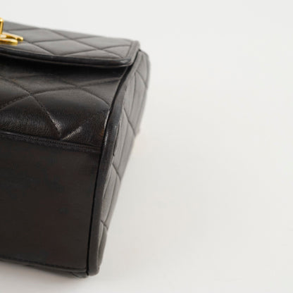 Chanel Vintage Black Square Flap - photo 6