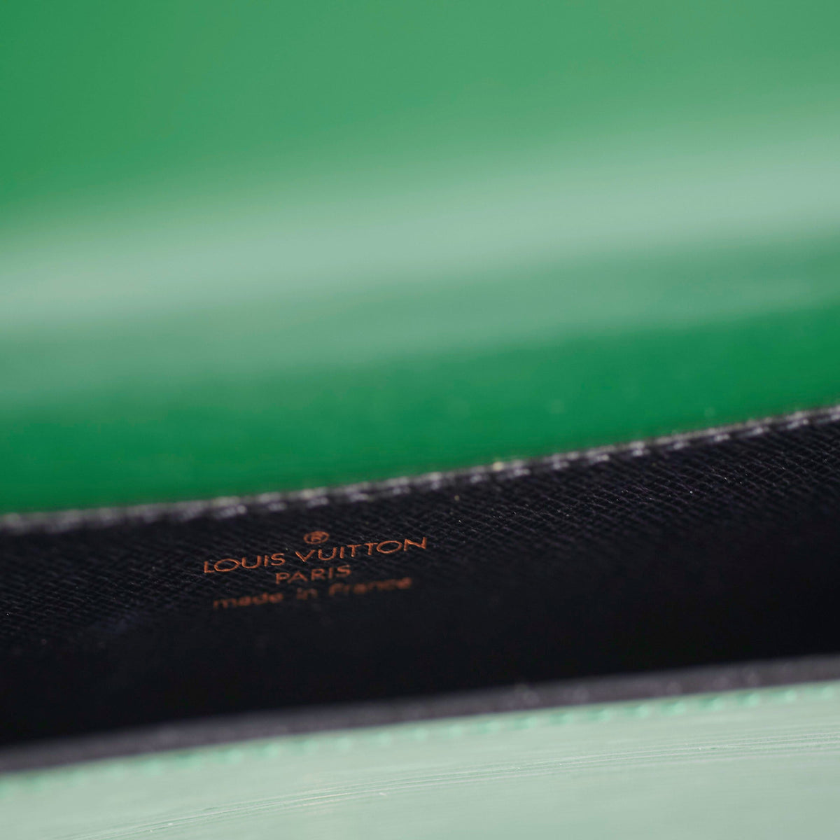 Louis Vuitton Grenelle Green Epi Leather - photo 6