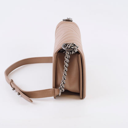 Chanel Old Medium Boy Chevron Taupe Latte Caviar - photo 3
