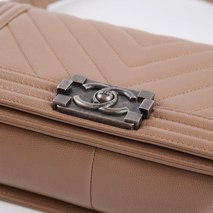 Chanel Old Medium Boy Chevron Taupe Latte Caviar - photo 11