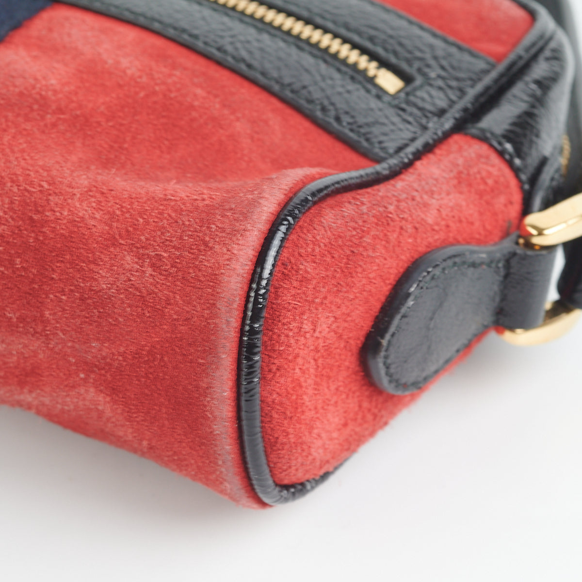 Gucci Vintage Nubuck Camera Bag Red - photo 5