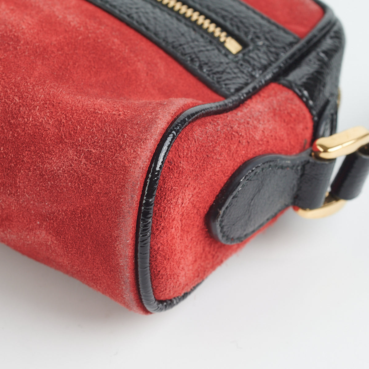 Gucci Vintage Nubuck Camera Bag Red - photo 10