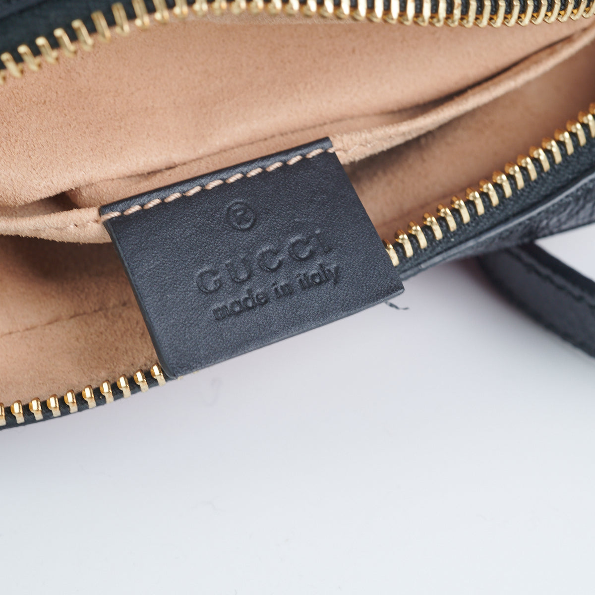 Gucci Vintage Nubuck Camera Bag Red - photo 15