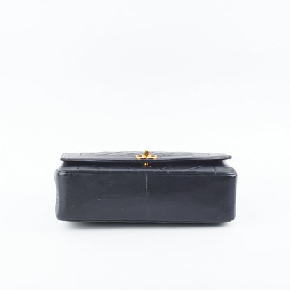 Chanel Medium Diana Black - photo 4