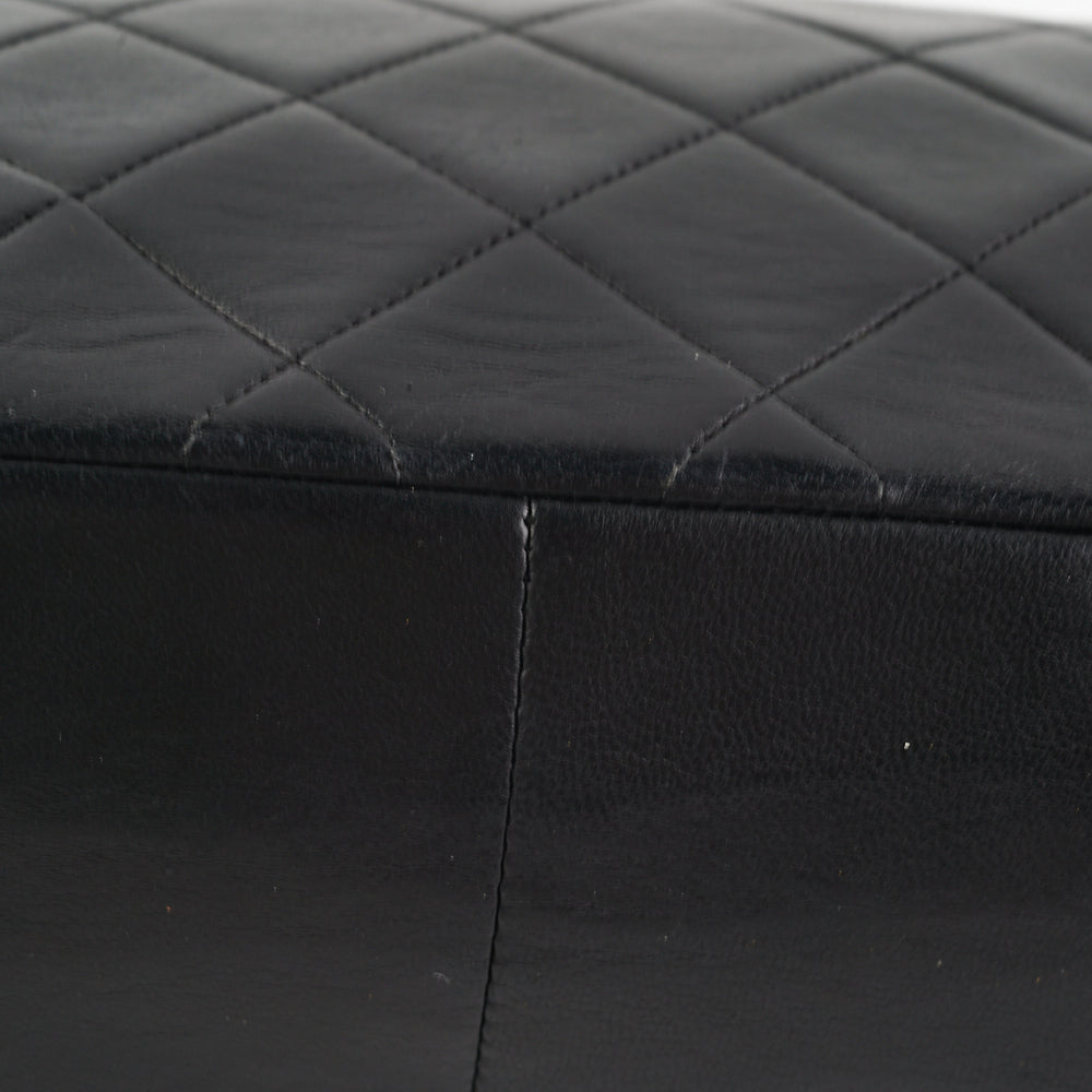 Chanel Medium Diana Black - photo 9