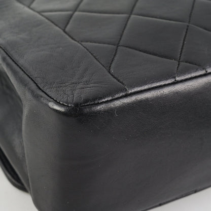 Chanel Medium Diana Black - photo 10