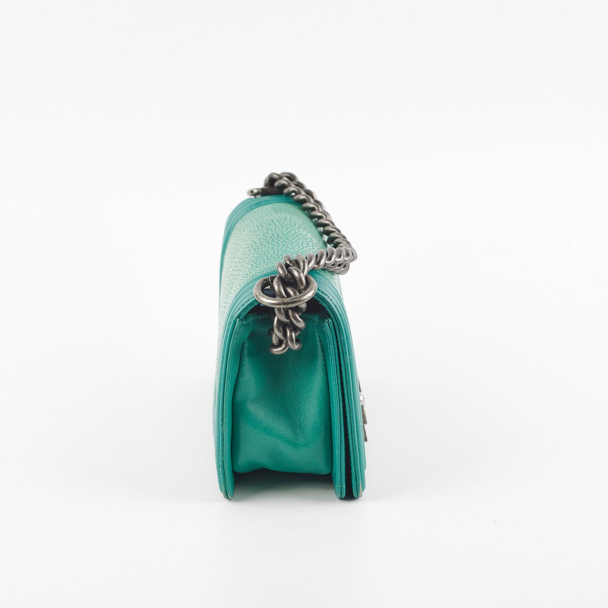 Chanel Small Turqoise Stingray Boy - photo 3