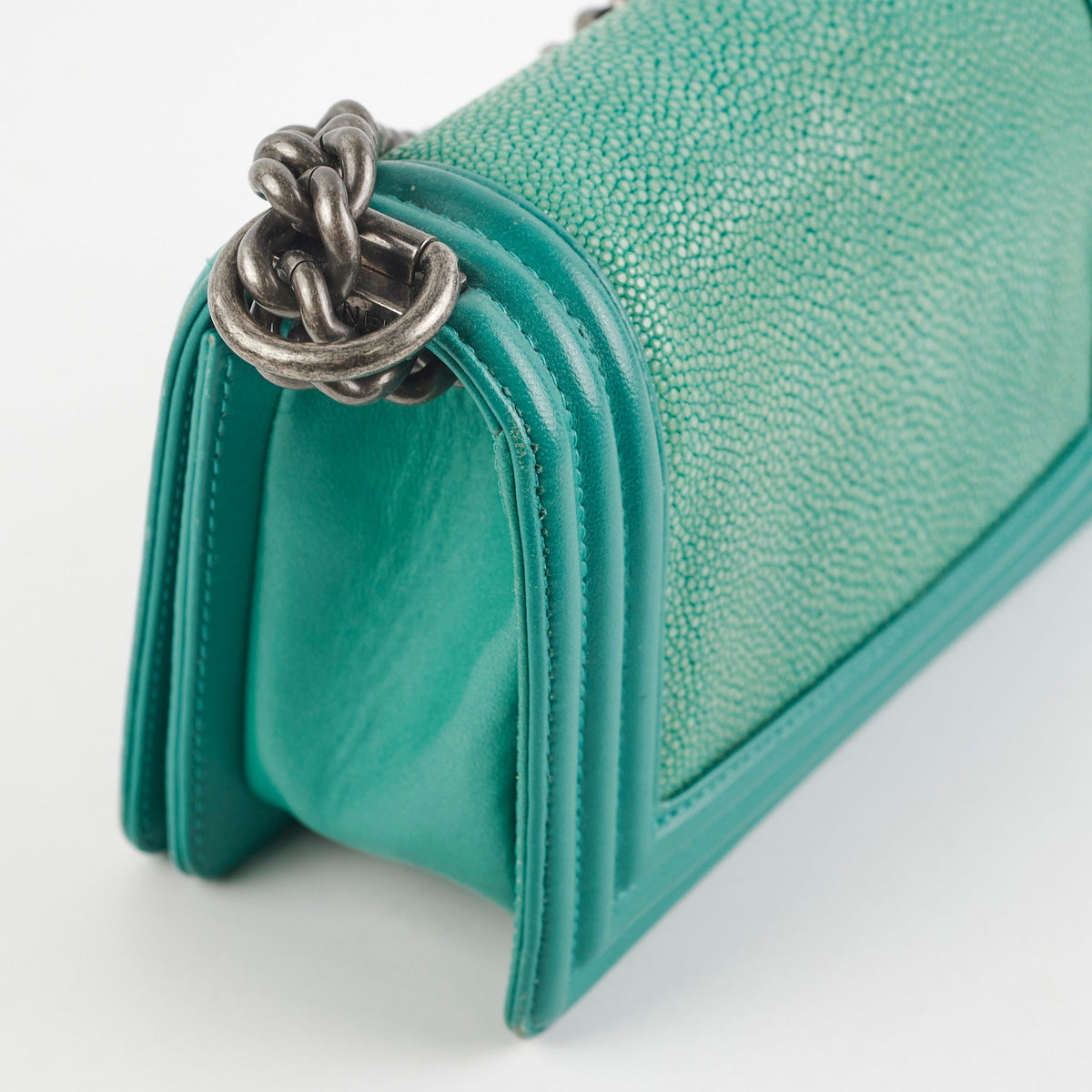 Chanel Small Turqoise Stingray Boy - photo 5