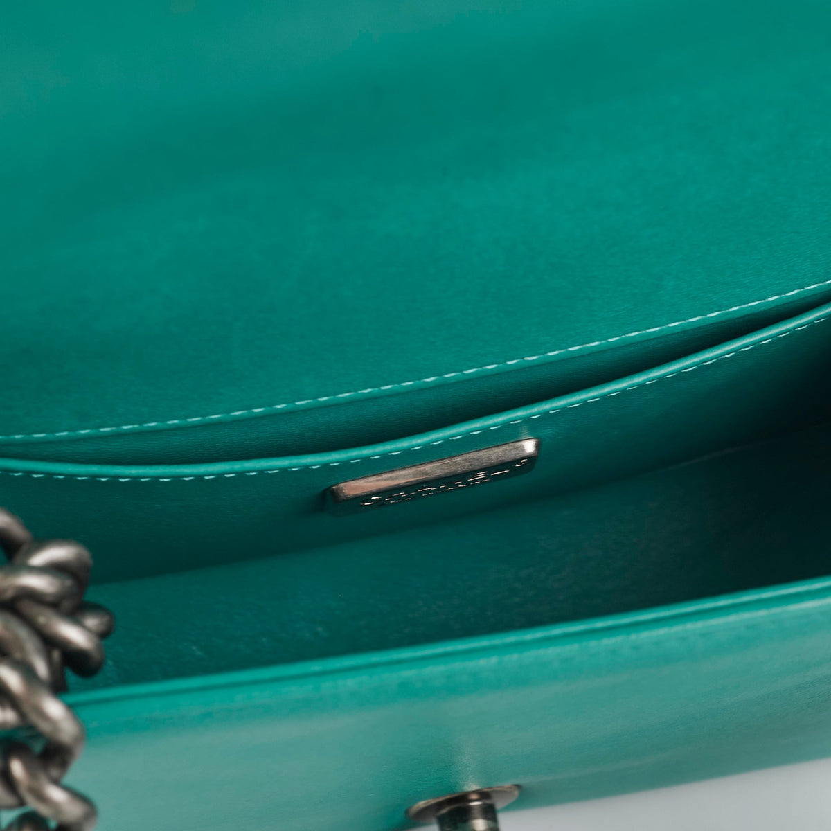 Chanel Small Turqoise Stingray Boy - photo 10