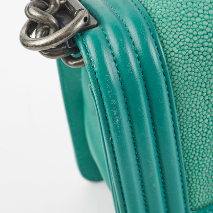 Chanel Small Turqoise Stingray Boy - photo 18