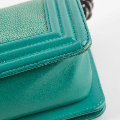 Chanel Small Turqoise Stingray Boy - photo 22