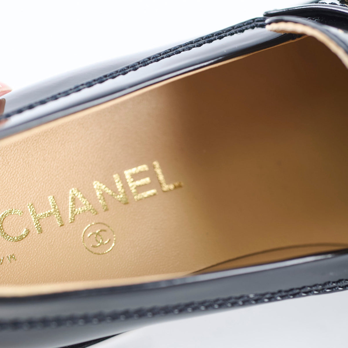 Chanel Patent Loafers Black Size 41C - photo 6