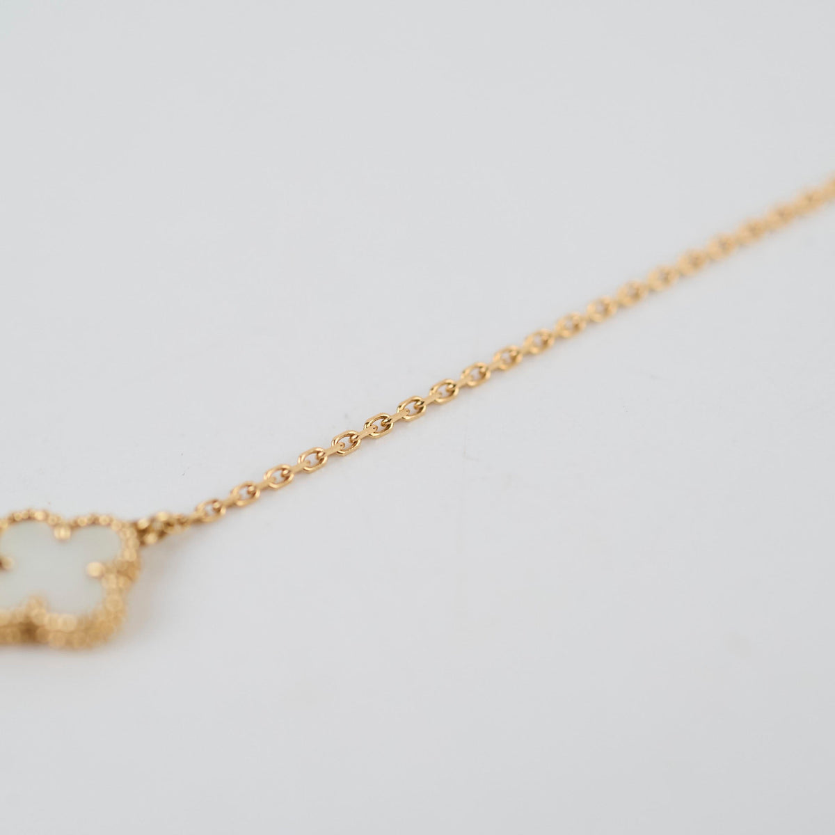 Van Cleef and Arpels Sweet Alhambra Bracelet Mother Of Pearl - photo 8