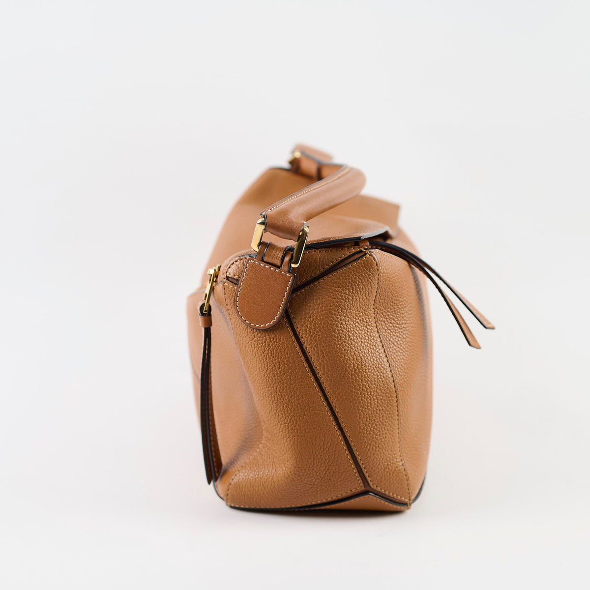 Loewe Puzzle Medium Caramel (Older Version) - photo 3