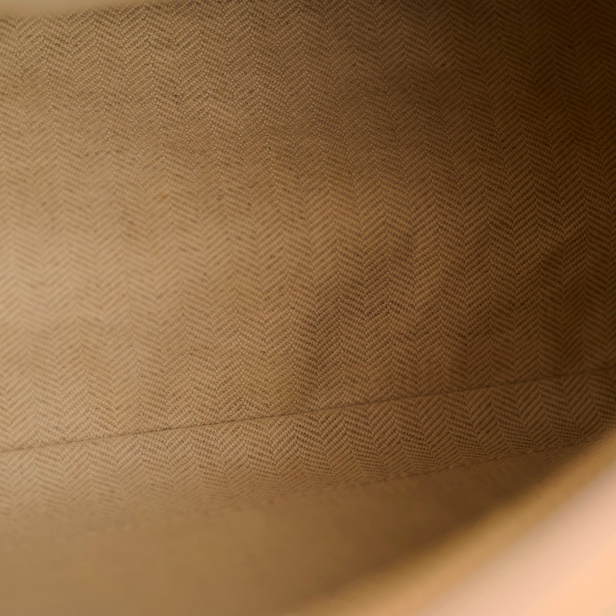 Loewe Puzzle Medium Caramel (Older Version) - photo 5