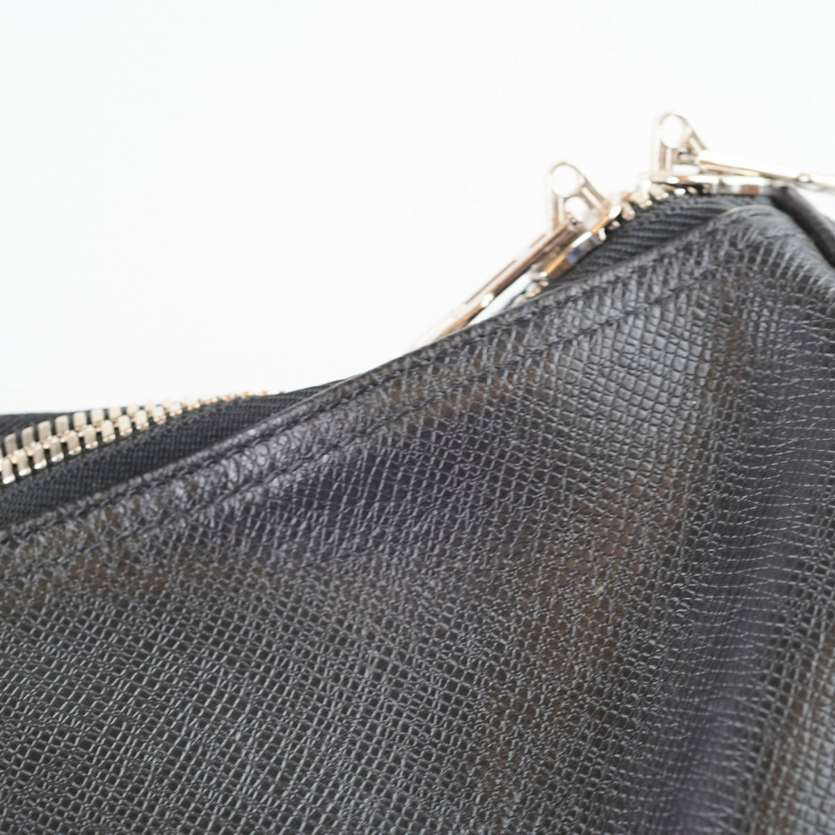 Louis Vuitton Keepall 50 Bandoulliere Monogram Eclipse Taiga - photo 9
