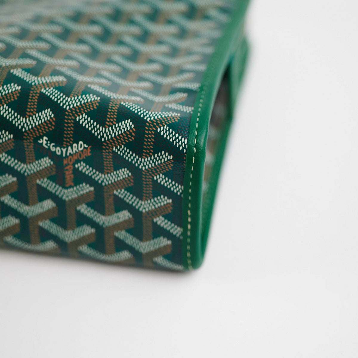 Goyard Jouvence Toiletry Pouch Green - photo 10