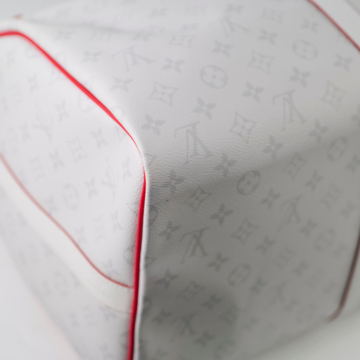 Louis Vuitton x NBA Virgil Abloh Antartica Keepall 55 Bandouliere Monogram Light Grey - photo 11
