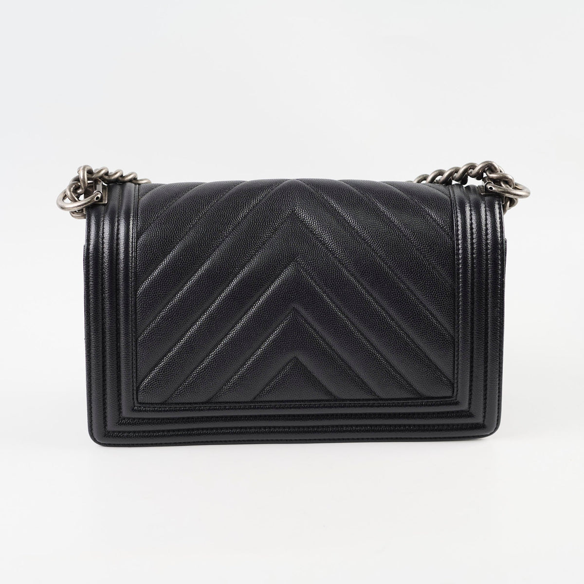 Chanel Old Medium Boy Chevron in Caviar Black - photo 2