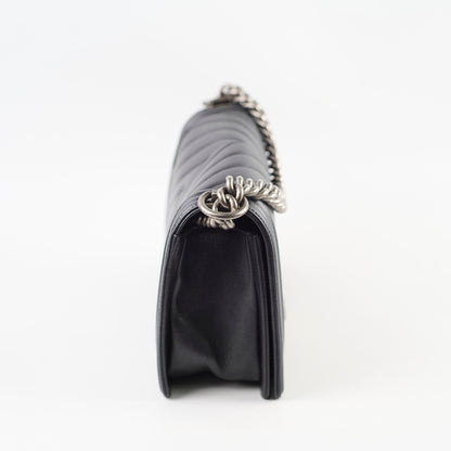 Chanel Old Medium Boy Chevron in Caviar Black - photo 3