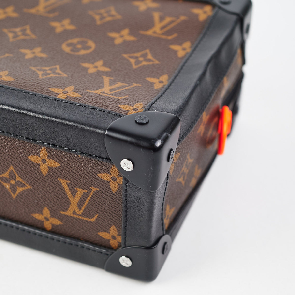 Louis Vuitton Soft Trunk Monogram - photo 6