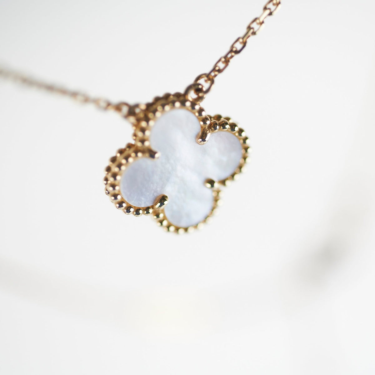 Van Cleef and Arpels Mother of Pearl MOP Necklace - photo 6