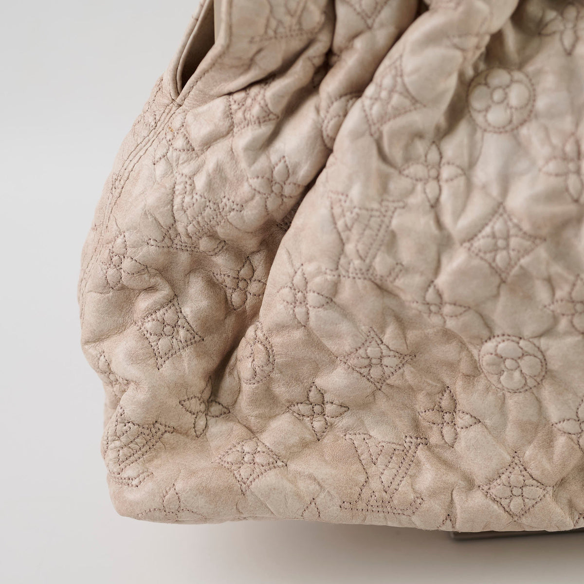 Louis Vuitton PM Monogram Olympe Lambskin Shoulder Pink Beige - photo 7