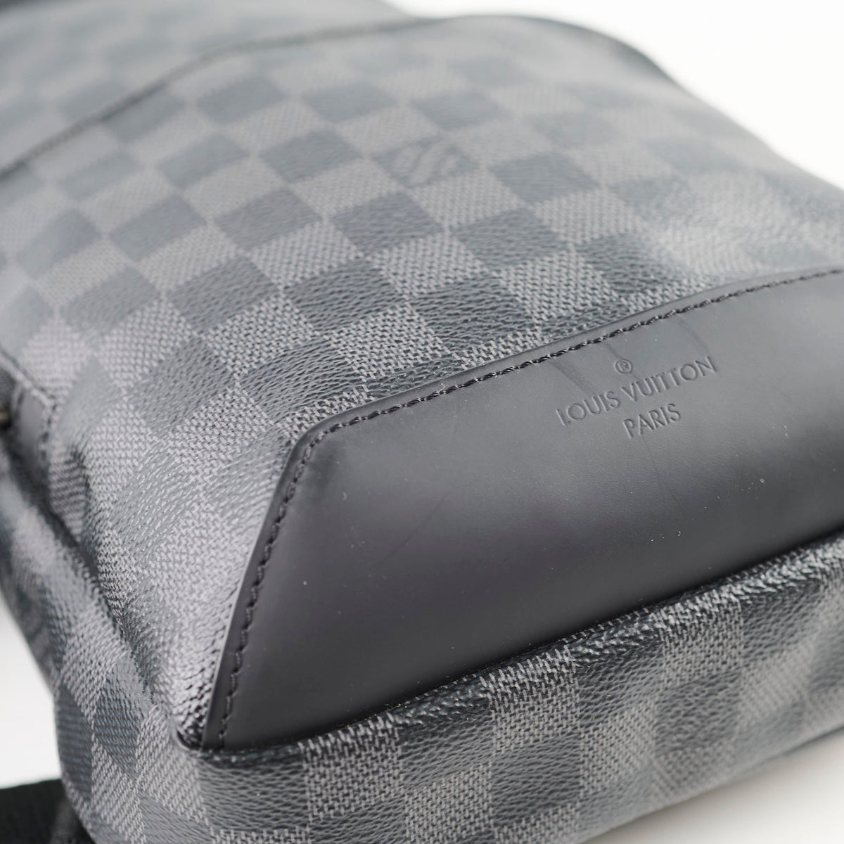 Louis Vuitton Avenue Sling bag Damier Graphite - photo 15