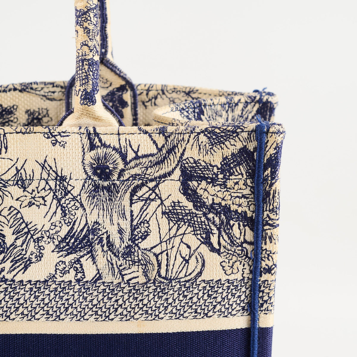 Christian Dior Book Tote Medium - photo 4