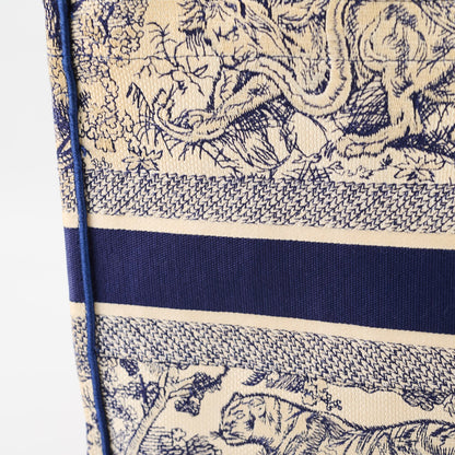 Christian Dior Book Tote Medium - photo 6