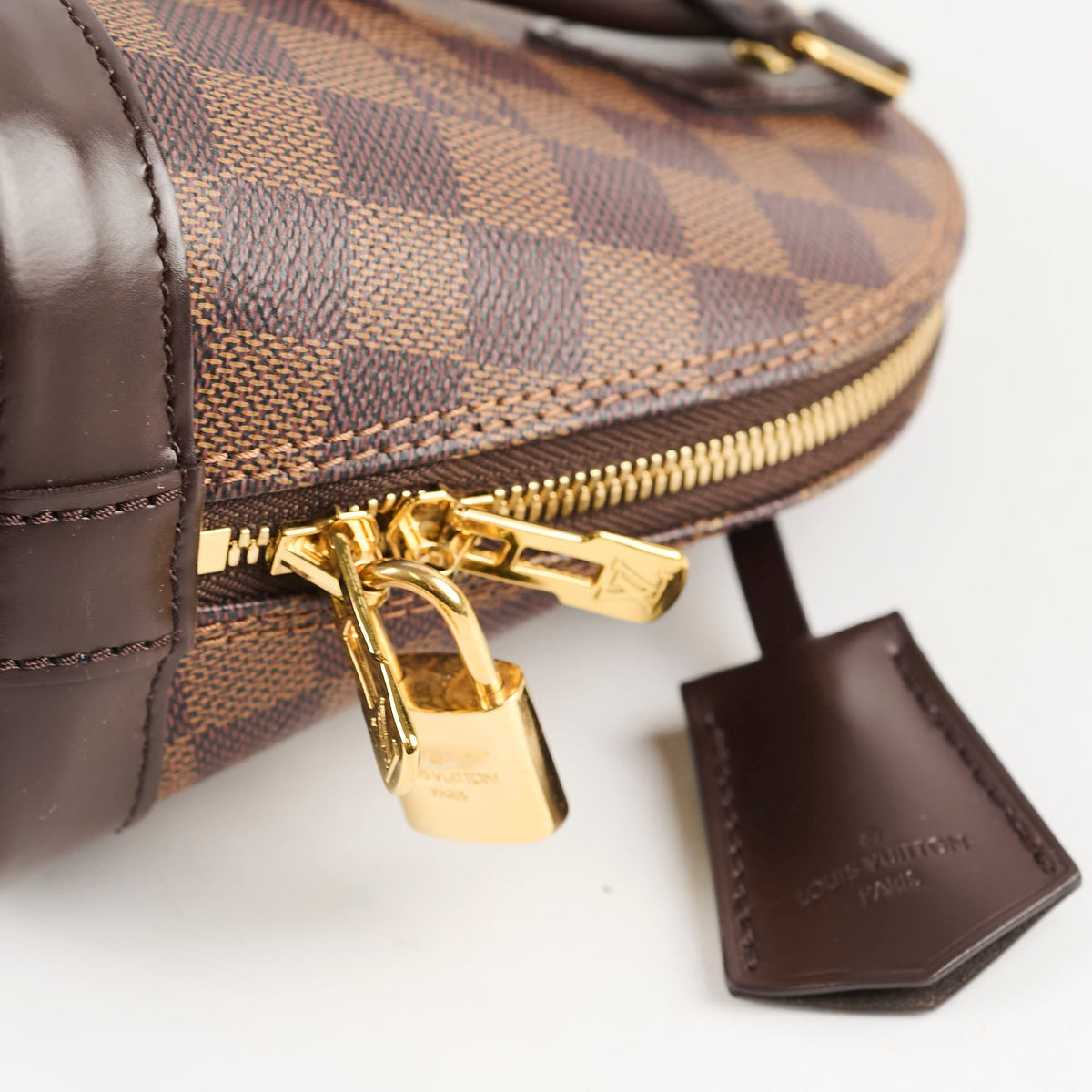 Louis Vuitton Alma BB Damier Ebene - photo 4